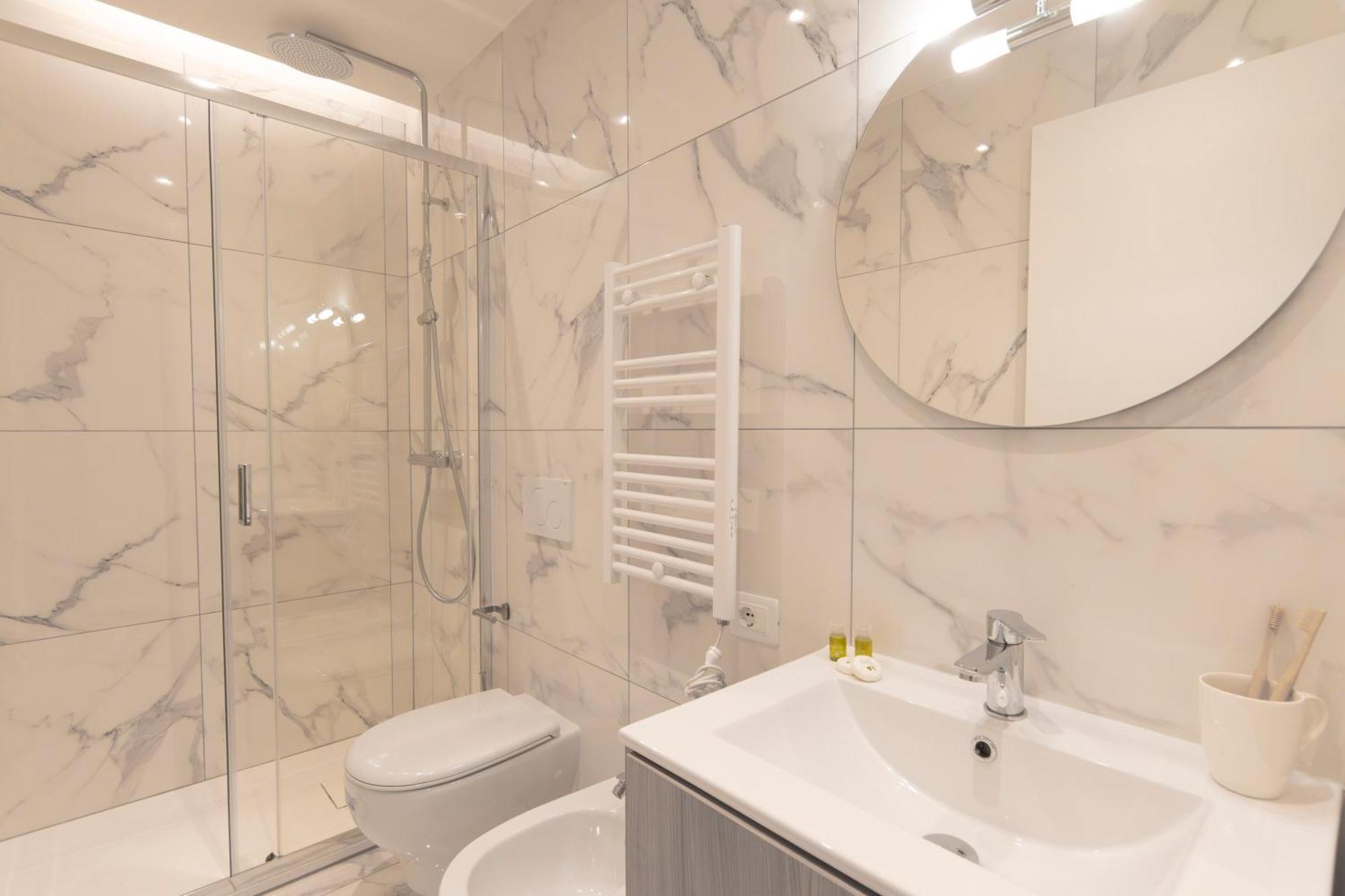 Apartamento Modern & Stylish Near Isola & Station Milán